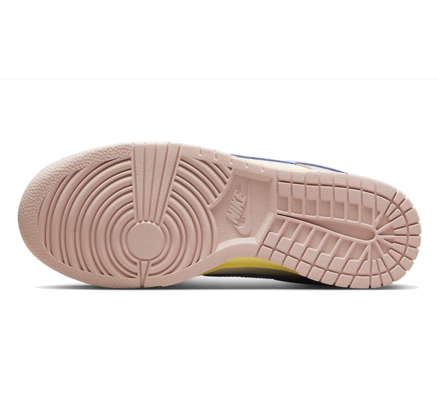 Nike Dunk Low Pink Oxford (W)