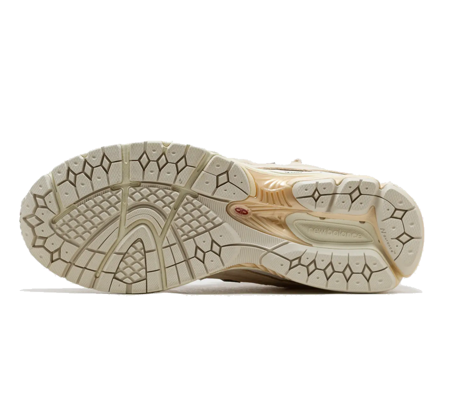 New Balance 2002R Protection Pack Sandstone