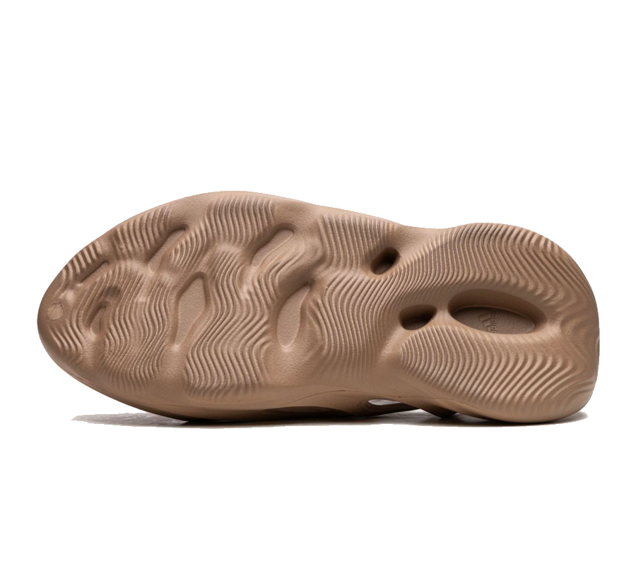 Yeezy Foam RNNR Clay Taupe
