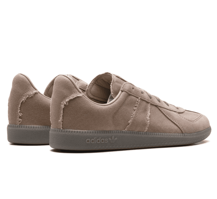 Adidas BW Army Beige Brown Paar hinten mit Leder-Fersenansicht