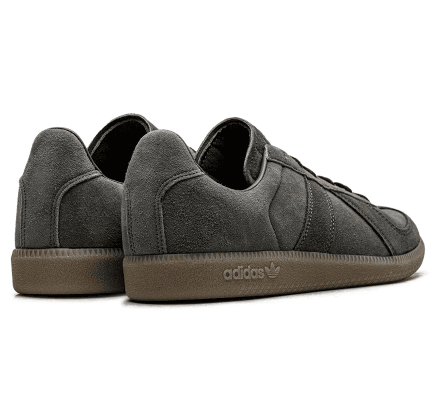 Adidas BW Army Cinder Gum Sneaker Paar von hinten mit braunem Obermaterial
