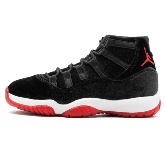 Air Jordan 11 Bred Velvet (W) - schwarz roter Sneaker