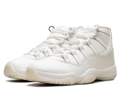 Air Jordan 11 Pearl (W) - weiß beiger Sneaker