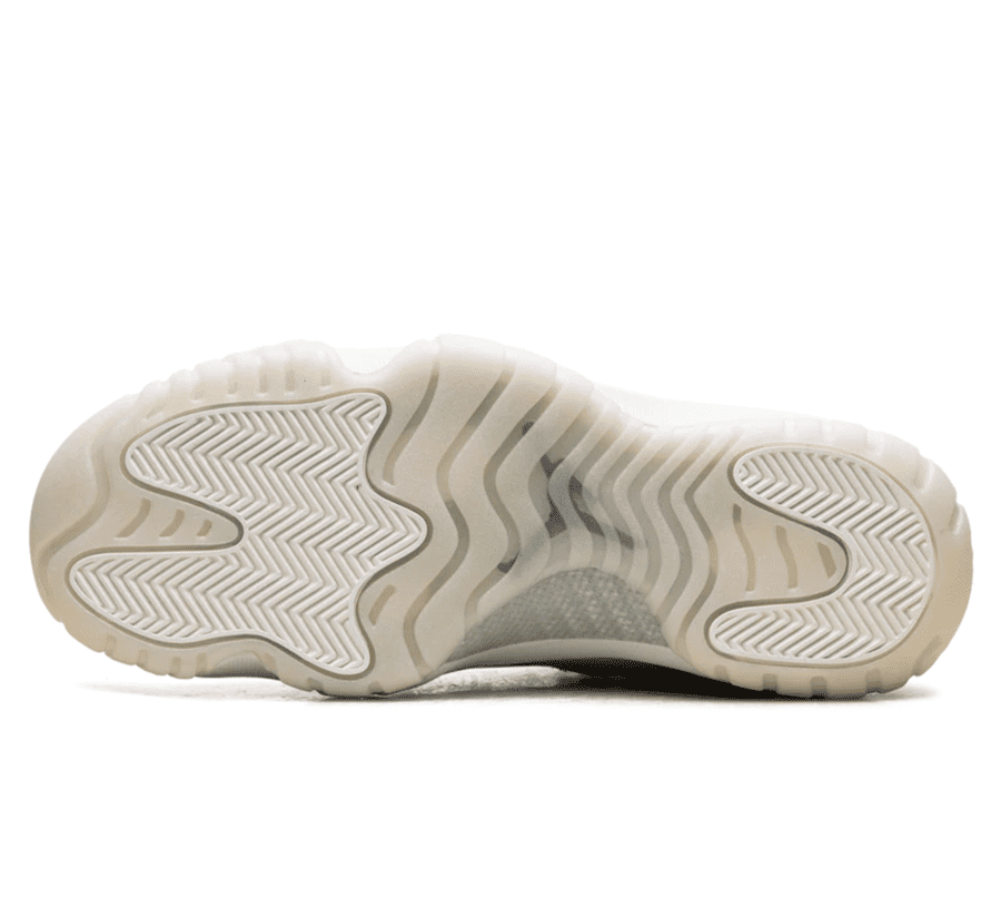 Air Jordan 11 Pearl (W) - weiß beiger Sneaker