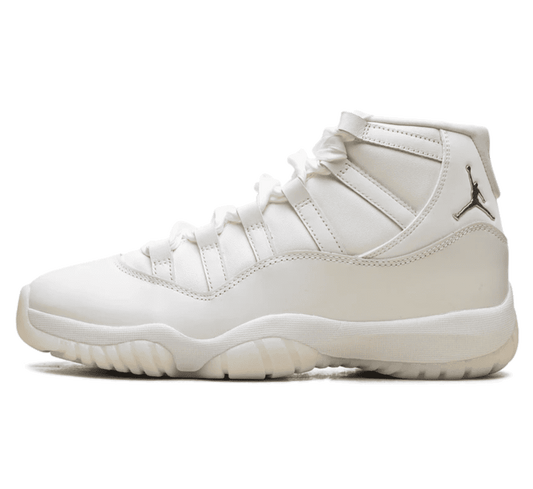 Air Jordan 11 Pearl (W) - weiß beiger Sneaker