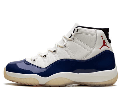 Air Jordan 11 Rare Air - weiß blauer Sneaker