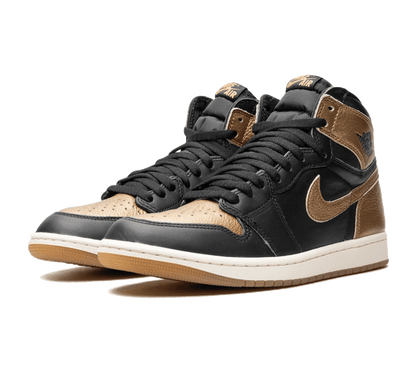 Air Jordan 1 High OG Metallic Gold