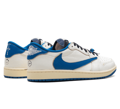 Air Jordan 1 Low OG SP x Travis Scott x Fragment Sail Military Blue Sneaker Paar hinten