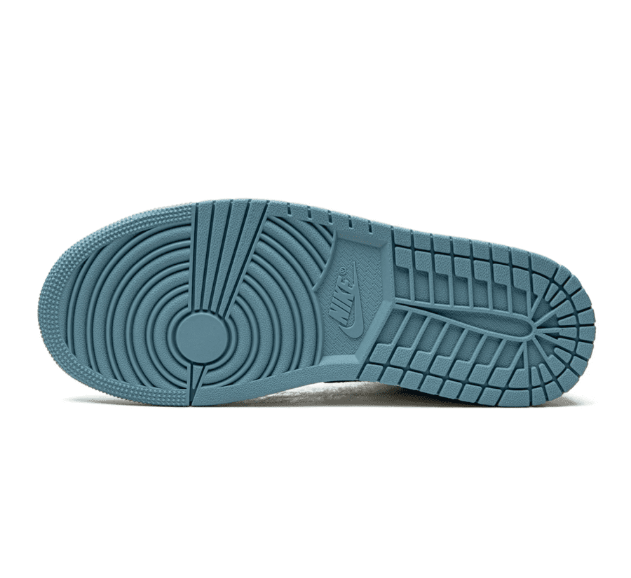 Air Jordan 1 Mid UNC (W)