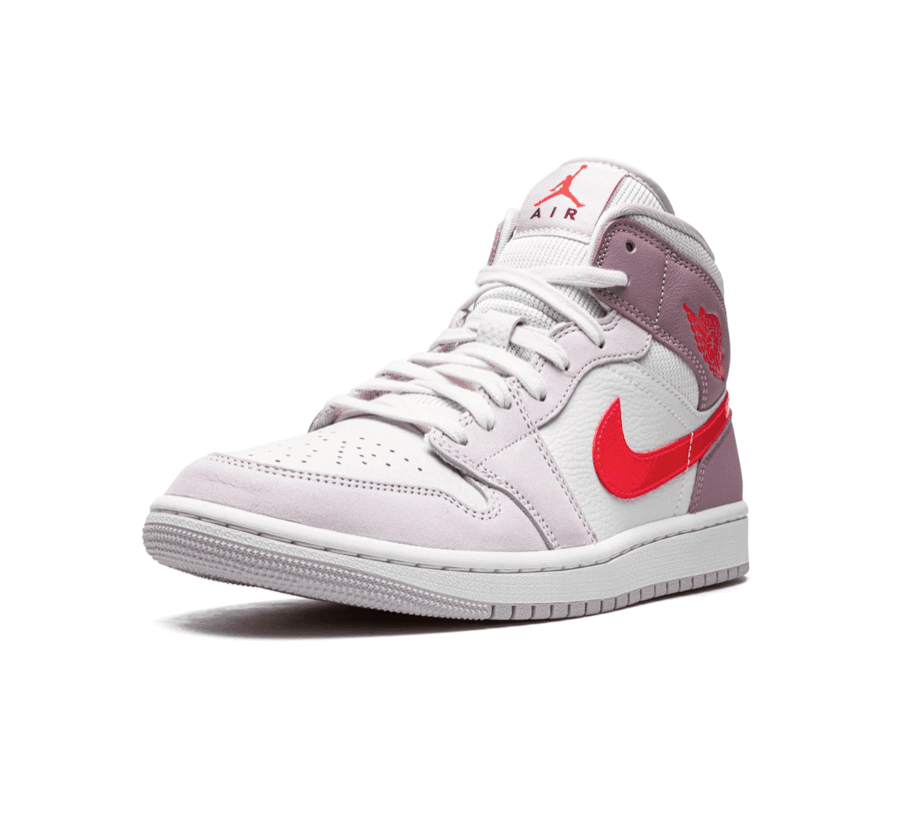 Air Jordan 1 Mid Valentine's Day