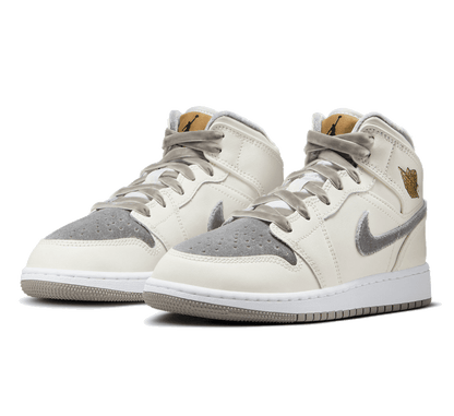 Air Jordan 1 Mid Velvet Toe
