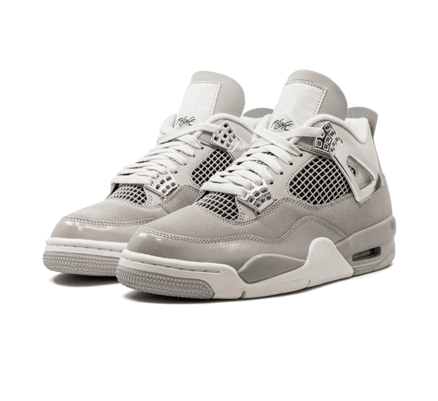 Air Jordan 4 Frozen Moments