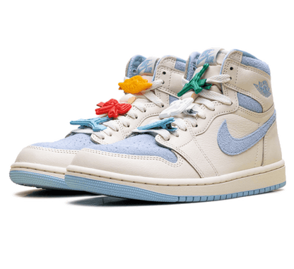 Air Jordan 1 High OG Psychic Blue Seitenansicht mit Suede Overlays