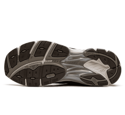 ASICS GT-2160 Black Driftwood Outsole Gummisohle Profil