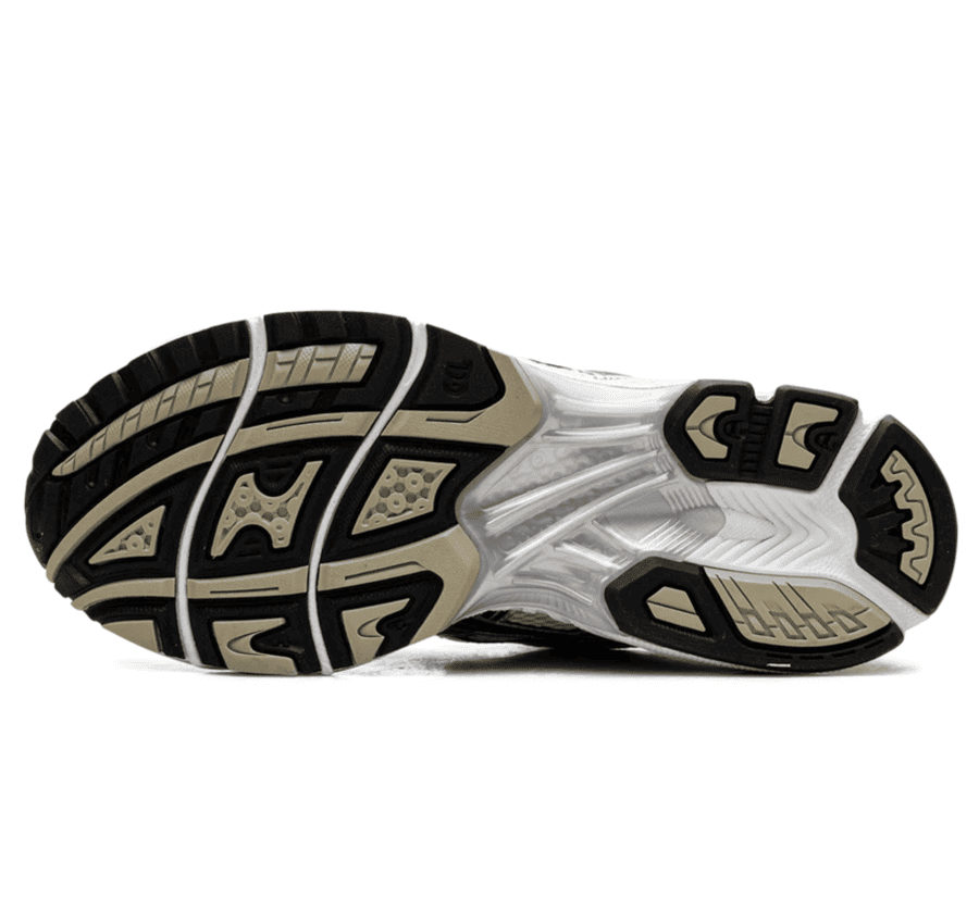 ASICS GEL-KAYANO 14 Birch Pure Silver 1203A537-200 profilierte Gummiaußensohle von unten