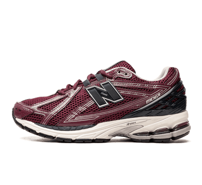 New Balance 1906R Burgundy Black