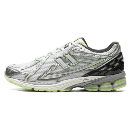 New Balance 1906R Dark Silver Metallic Mint Flash Sneaker Paar vorne Perspective
