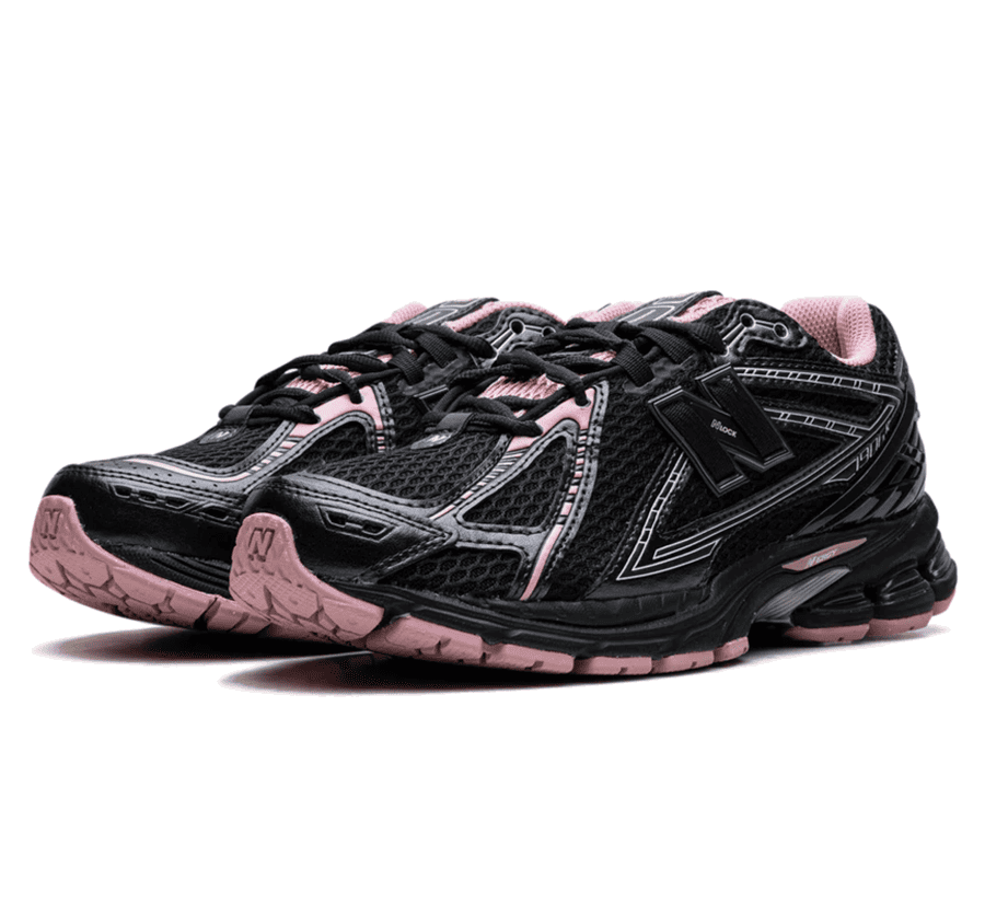 New Balance 1906R Pink Taffy Seitenansicht mit N Logo
