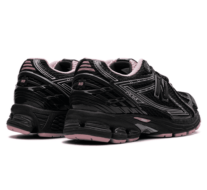 New Balance 1906R Pink Taffy Sneaker Paar hinten