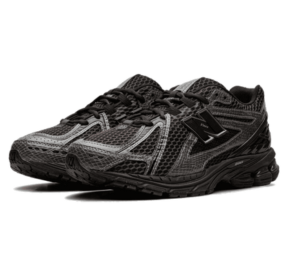 New Balance 1906R Snakeskin Thunder Brown Seitenansicht mit Snakeskin Detail