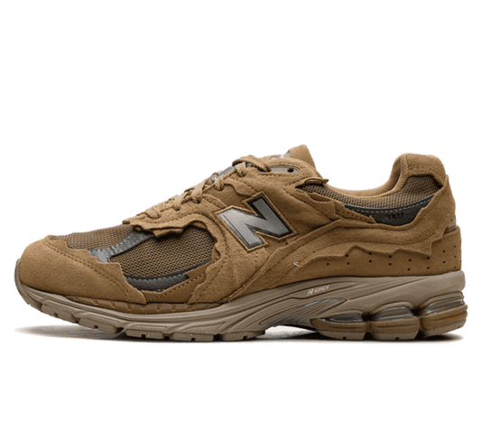 New Balance 2002R x Gore-Tex Protection Pack Stucco Sneaker Paar vorne Perspective