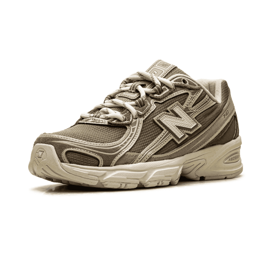 New Balance 740 Mushroom Linen U7403TR einzelner Sneaker seitlich mit Retro-Running-Design