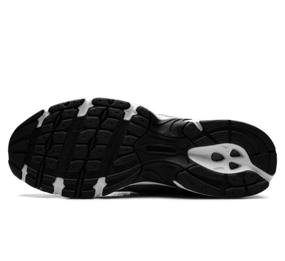 New Balance 740 Silver Metallic New Spruce - grau grüner Sneaker