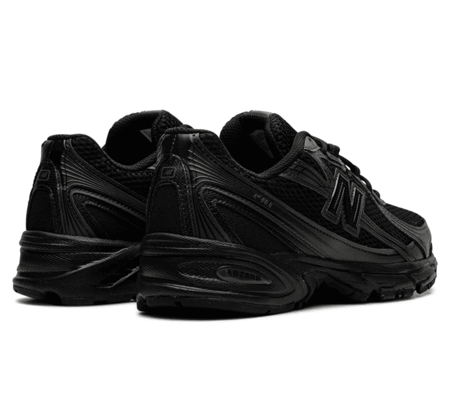 New Balance 740 Triple Black - schwarzer Sneaker