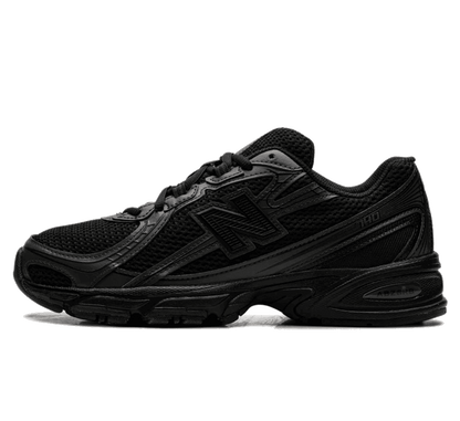 New Balance 740 Triple Black - schwarzer Sneaker