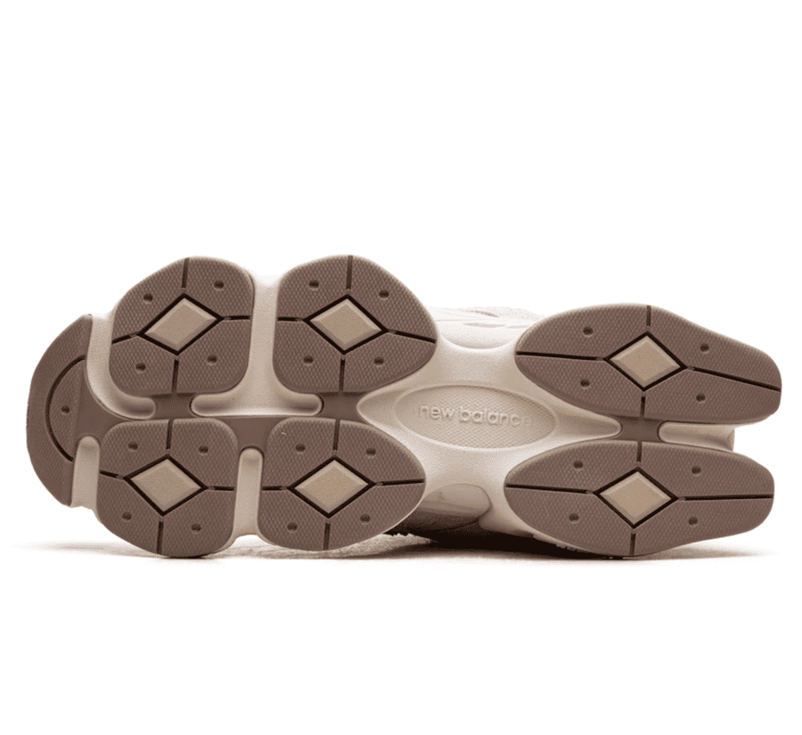 New Balance 9060 Bisque Sea Salt - beiger Sneaker