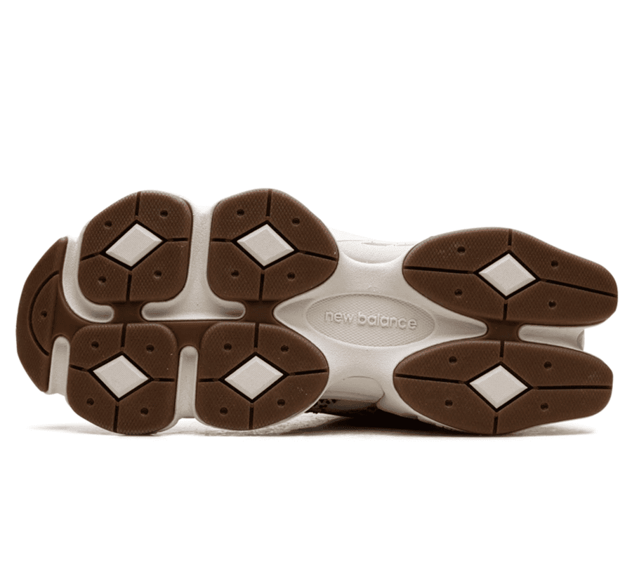 New Balance 9060 Brown White Leopard Outsole unten mit profilierter Gummiaußensohle