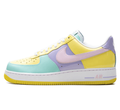 Nike Air Force 1 Low Easter 2026 Sneaker Paar vorne Perspective