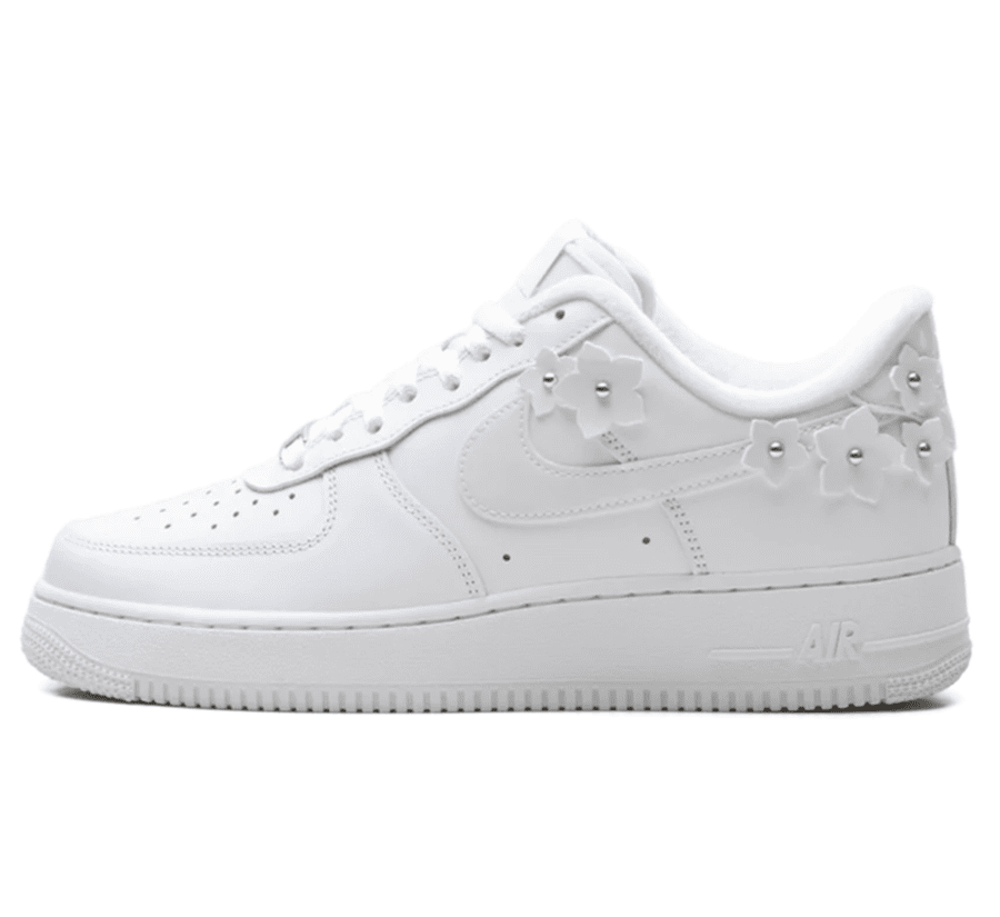 Nike Air Force 1 07 Florette White Wolf Grey Damen IR8637-100 Paar vorne Hauptbild Perspective
