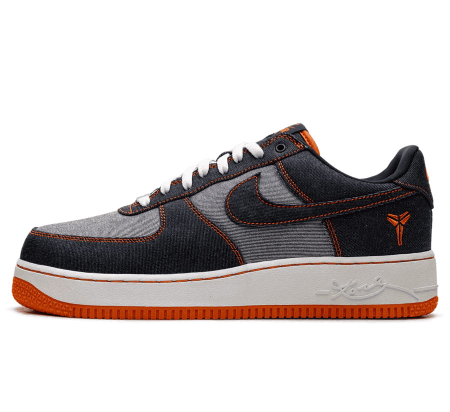 Nike Air Force 1 Low Kobe Bryant Denim Paar vorne Hauptbild Perspective mit Obsidian und Light Denim Upper