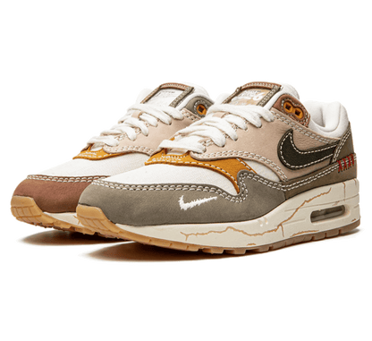 Nike Air Max 1 Wabi-Sabi Seitenansicht mit Patchwork Design