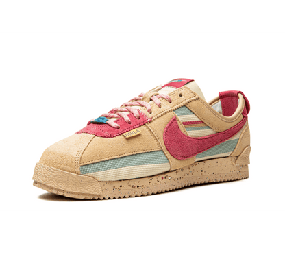 Nike Cortez x Union LA ＂Grain＂ - beige roter Sneaker