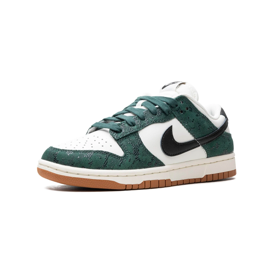 Nike Dunk Low Green Snake