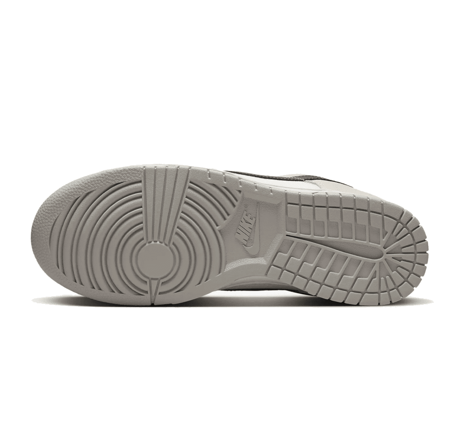 Nike Dunk Low Leaf Veins