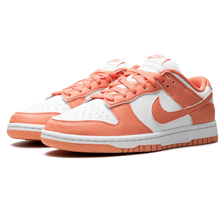 Nike Dunk Low Light Wild Mango (W) - weiß orangener Sneaker