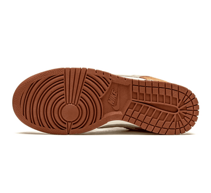 Nike Dunk Low Medium Curry