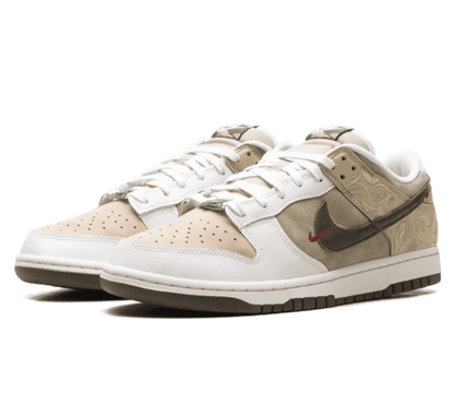 Nike Dunk Low Pegasus Pack Year Of The Horse Seitenansicht mit Swoosh