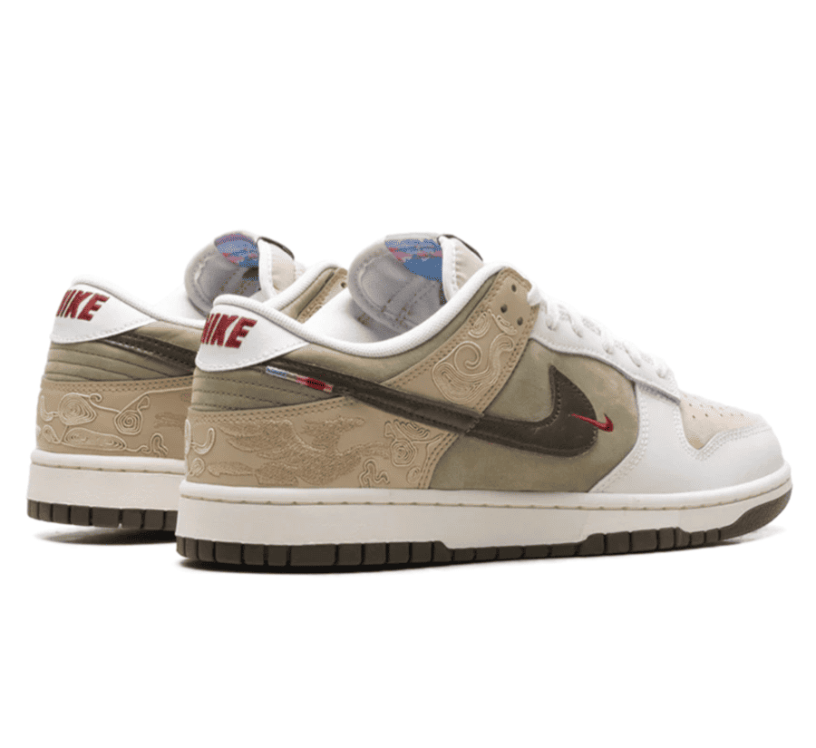 Nike Dunk Low Pegasus Pack Year Of The Horse Sneaker Paar hinten