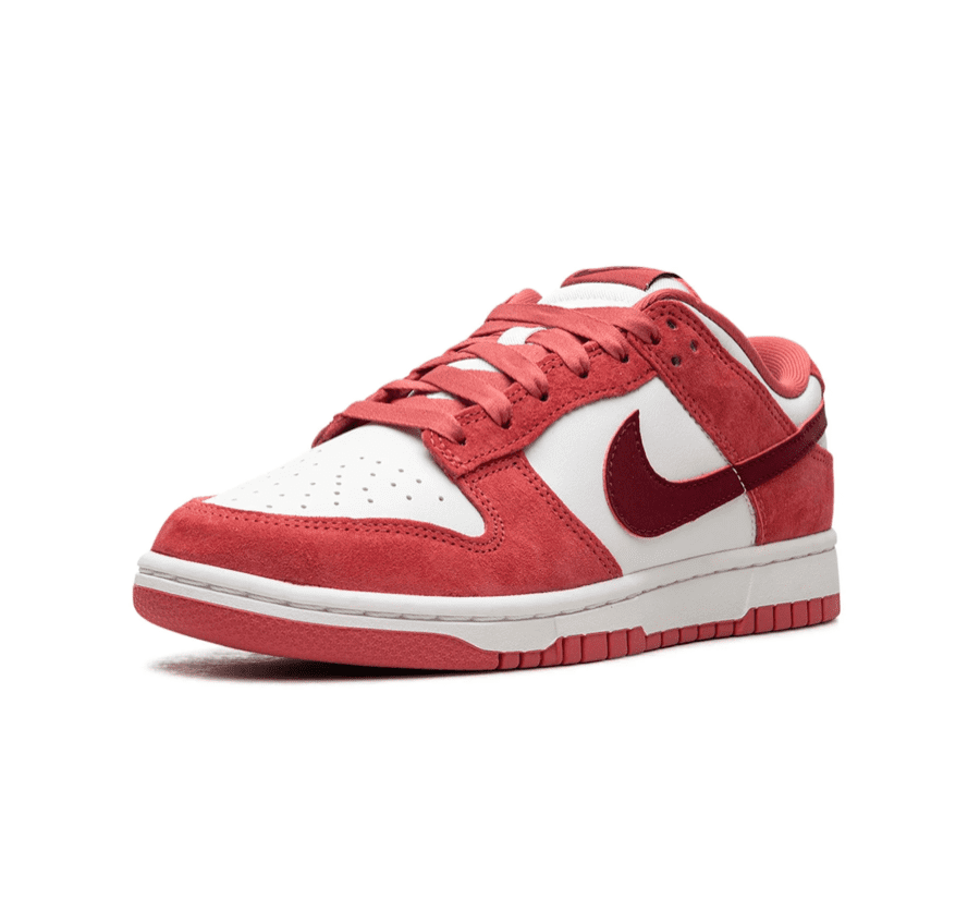 Nike Dunk Low Valentine's Day 2024