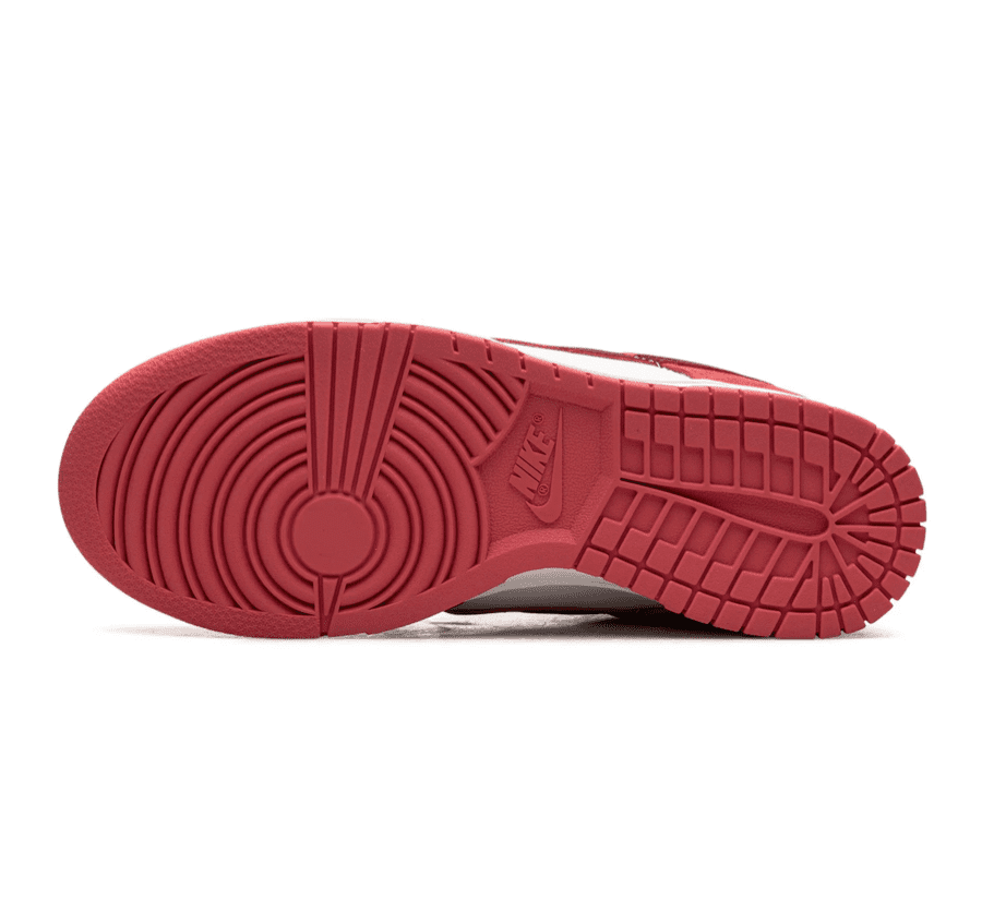 Nike Dunk Low Valentine's Day 2024