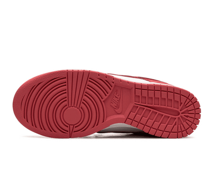 Nike Dunk Low Valentine's Day 2024