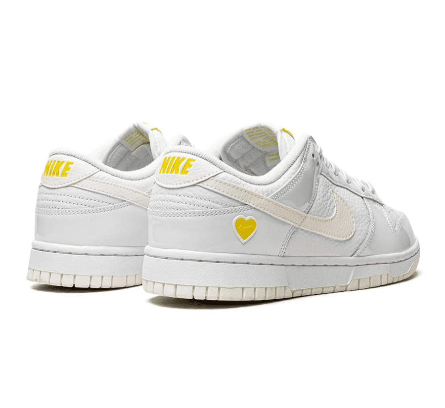 Nike Dunk Low Yellow Heart (W)