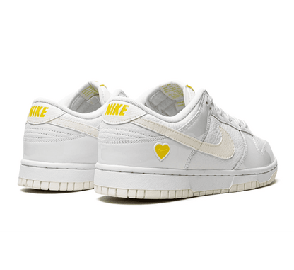 Nike Dunk Low Yellow Heart (W)