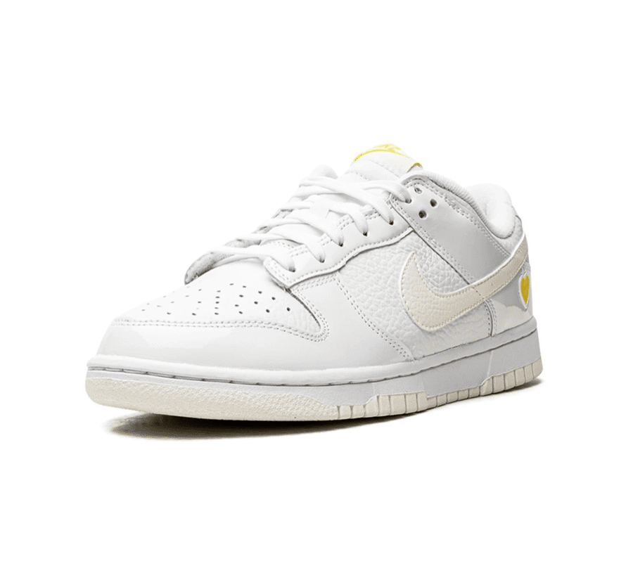 Nike Dunk Low Yellow Heart (W)