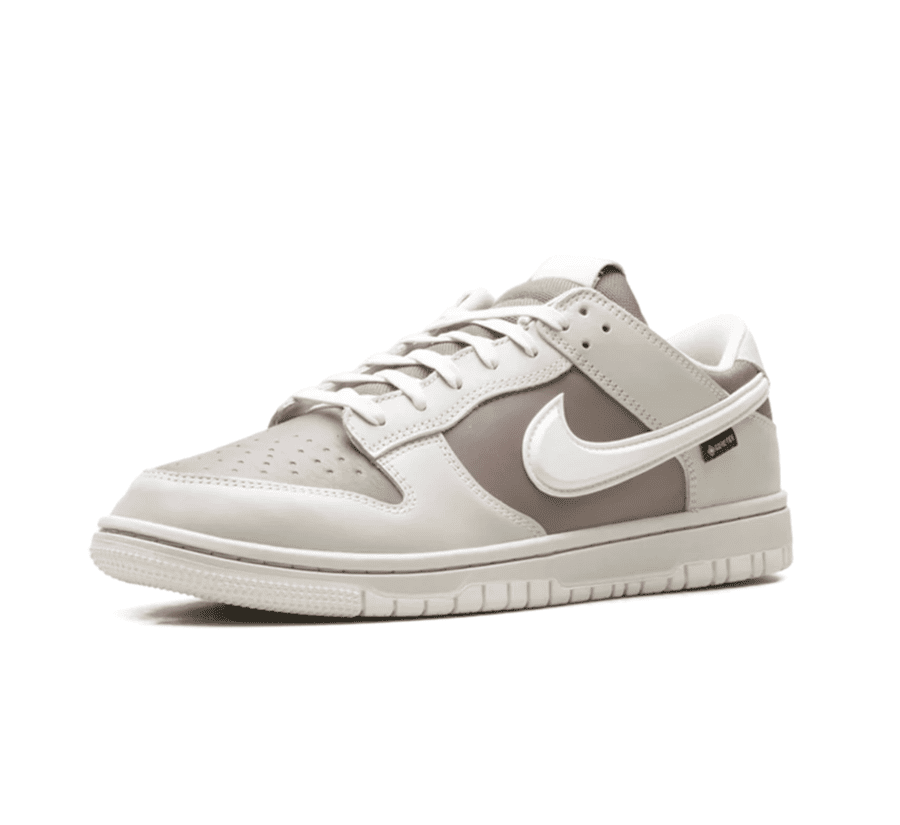 Nike Dunk Low GORE-TEX Light Bone HQ2053-002 einzelner Sneaker seitlich