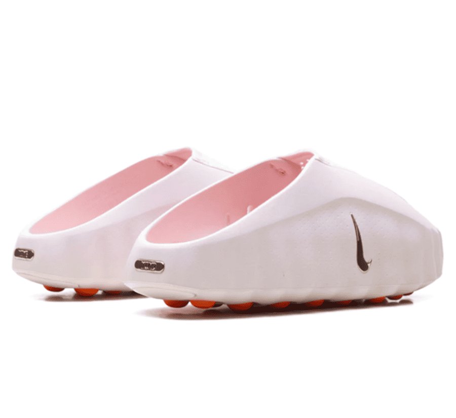 Nike Mind 001 Pearl Pink Paar hinten mit ergonomischem Fersendesign
